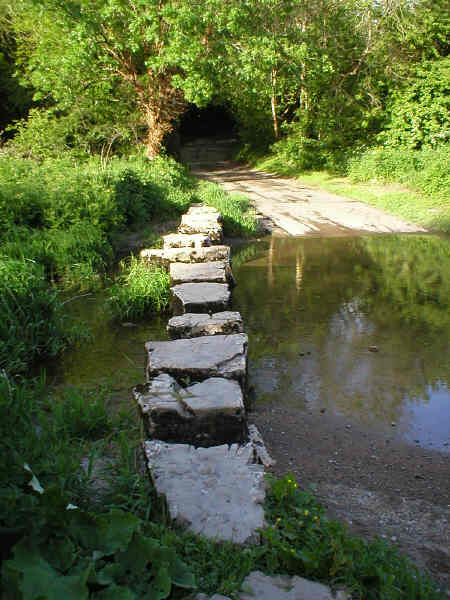 Ford and stepping stones at Pont-yr-Brown